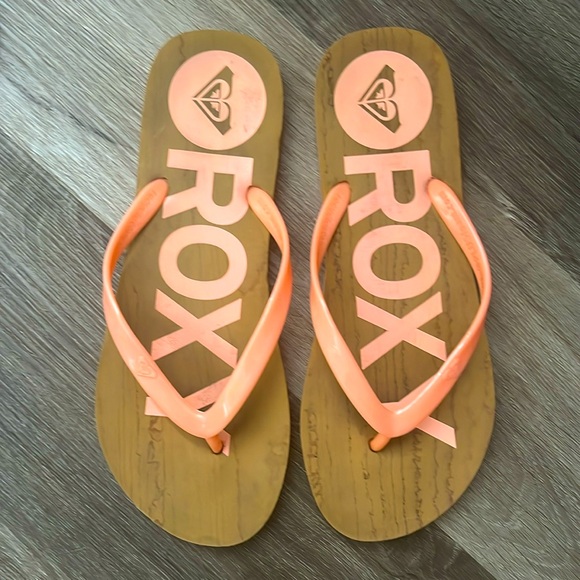 Roxy Flip Flops - Picture 1 of 2